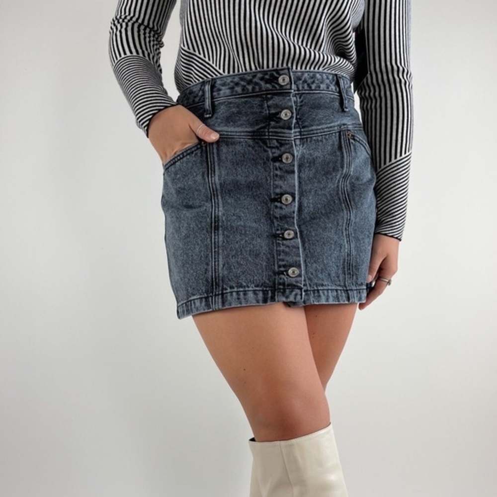 Abercrombie & Fitch Black Acid Wash Denim Skirt | 26